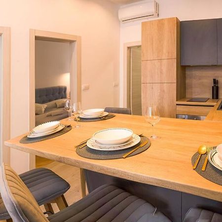 Luksuzni Apartman Ribica U Samom Centru Grada Split Exteriér fotografie